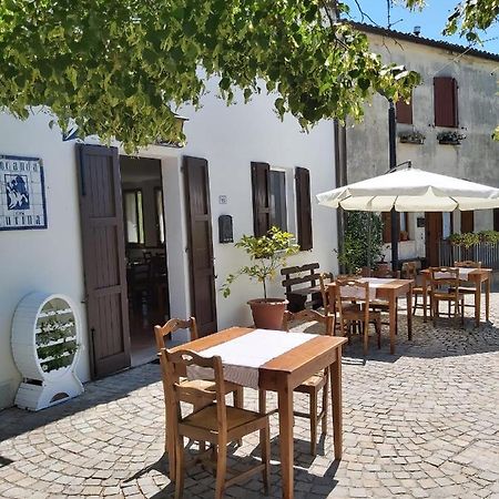 Locanda Delle Grotte Di Onferno Hotel Gemmano Kültér fotó